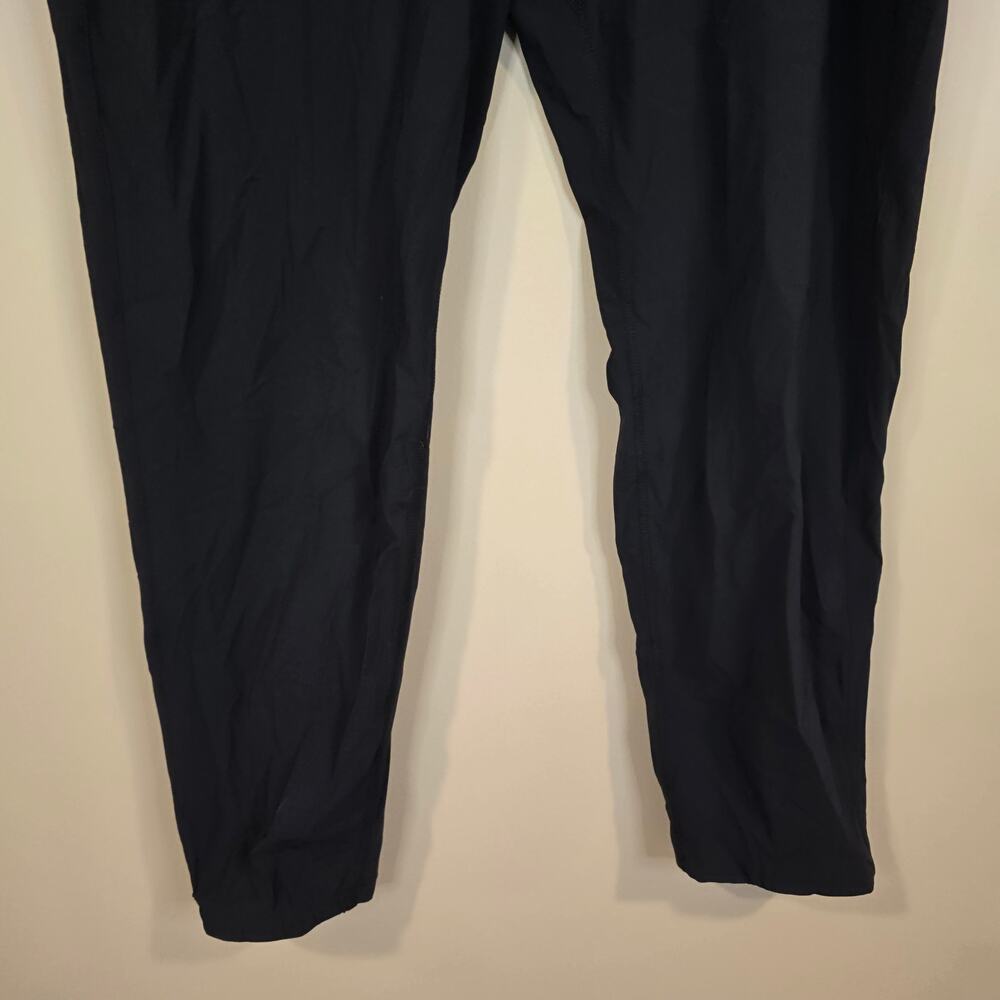 NEW NWT Men's Rhone Black Versatility Pant Athletic Lightweight | Size XL - Picture 4 of 10